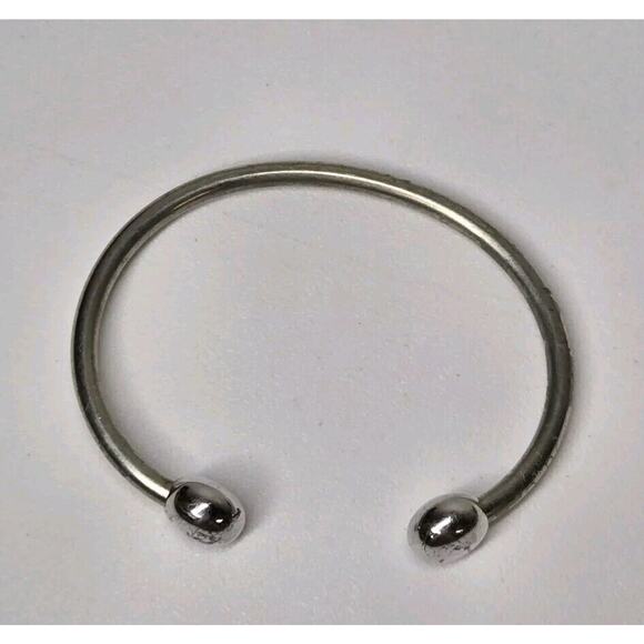 Q-RAY Cuff Bracelet Healing Silverstone Titanium Used Small - Picture 1 of 7